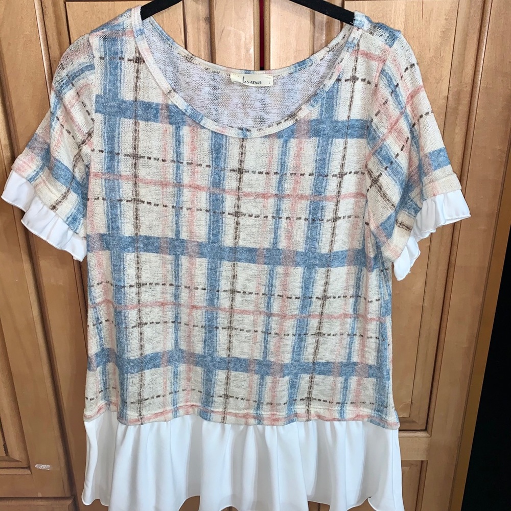 🆕 SALE❗️Cream Plaid Ruffle Top